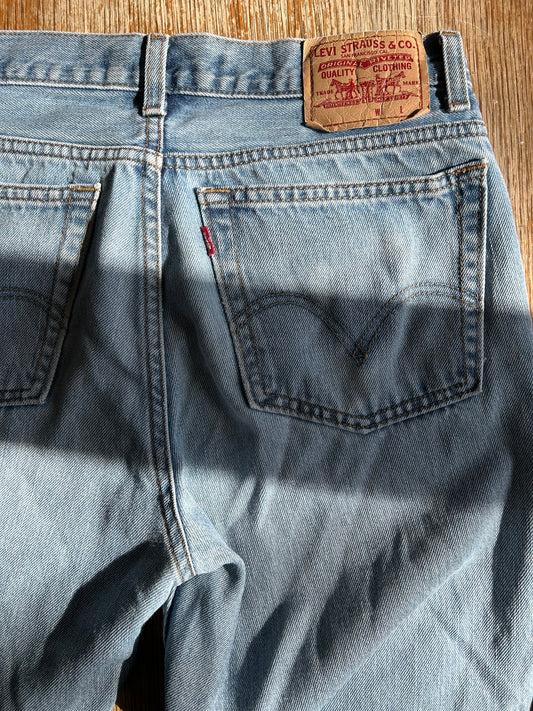 Vintage Levi’s Slim Fit 516s