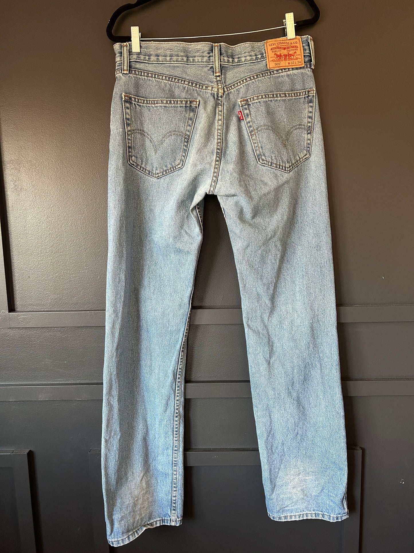 Levi's 505 Straight Fit